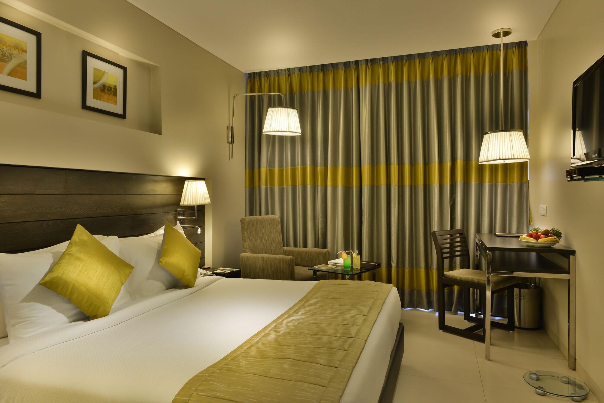 The Fern Residency, Vadodara Buitenkant foto
